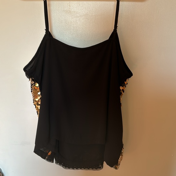 Sparkly Sequin Top - Picture 5 of 5
